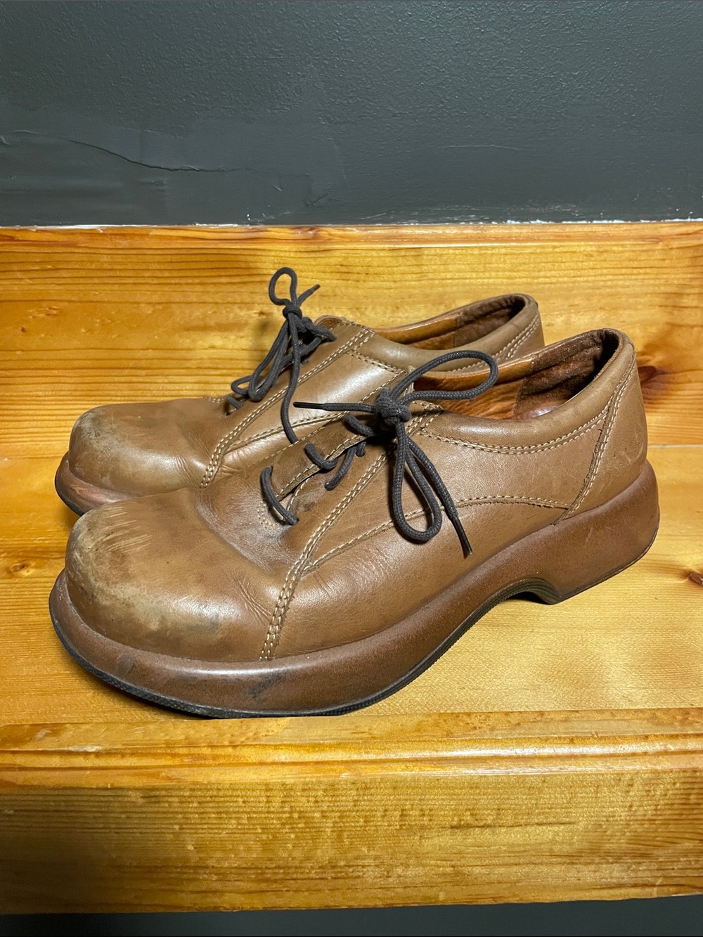 Vintage Dansko Brown Oxford Lace Up Shoe